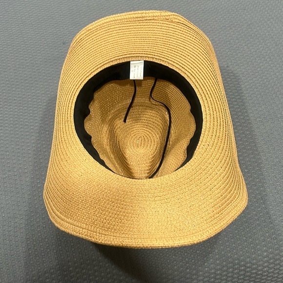 Straw western hat. - Picture 3 of 3
